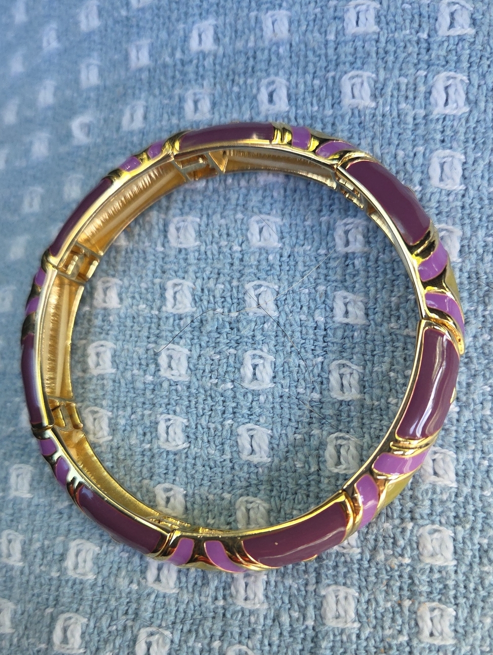 Retro Modern Minimalist Enamel Stretch Bracelet. NWOT.